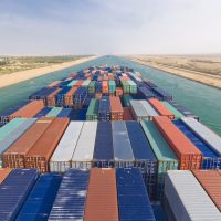 Container ships in Suez Canal decreases